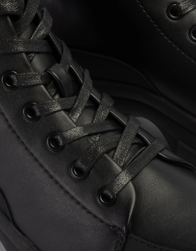 TRUSTY Womens Boots Black