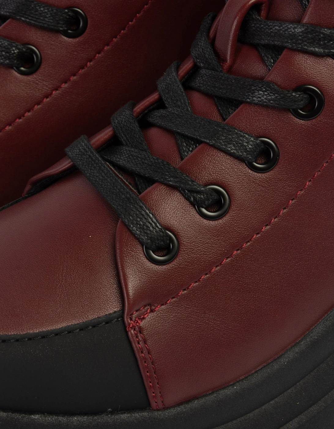TRUSTY Womens Boots Burgundy