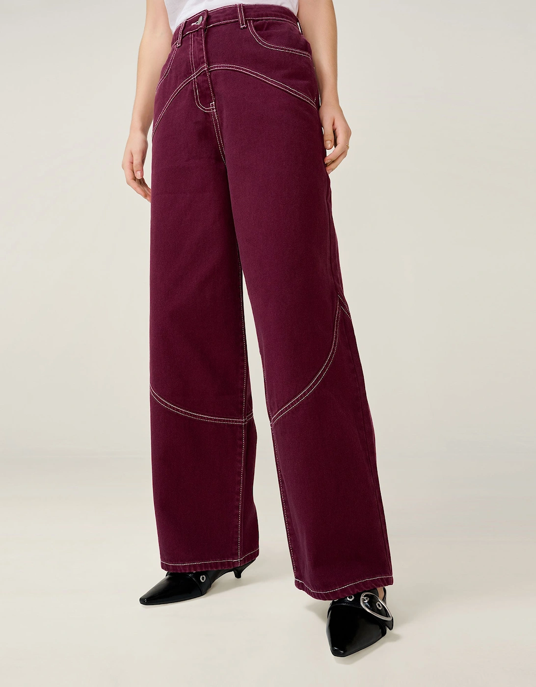 Zola Jean in Burgundy