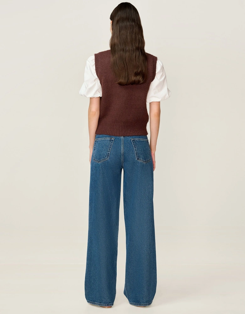 STUDIO Riri Vest in Coffee