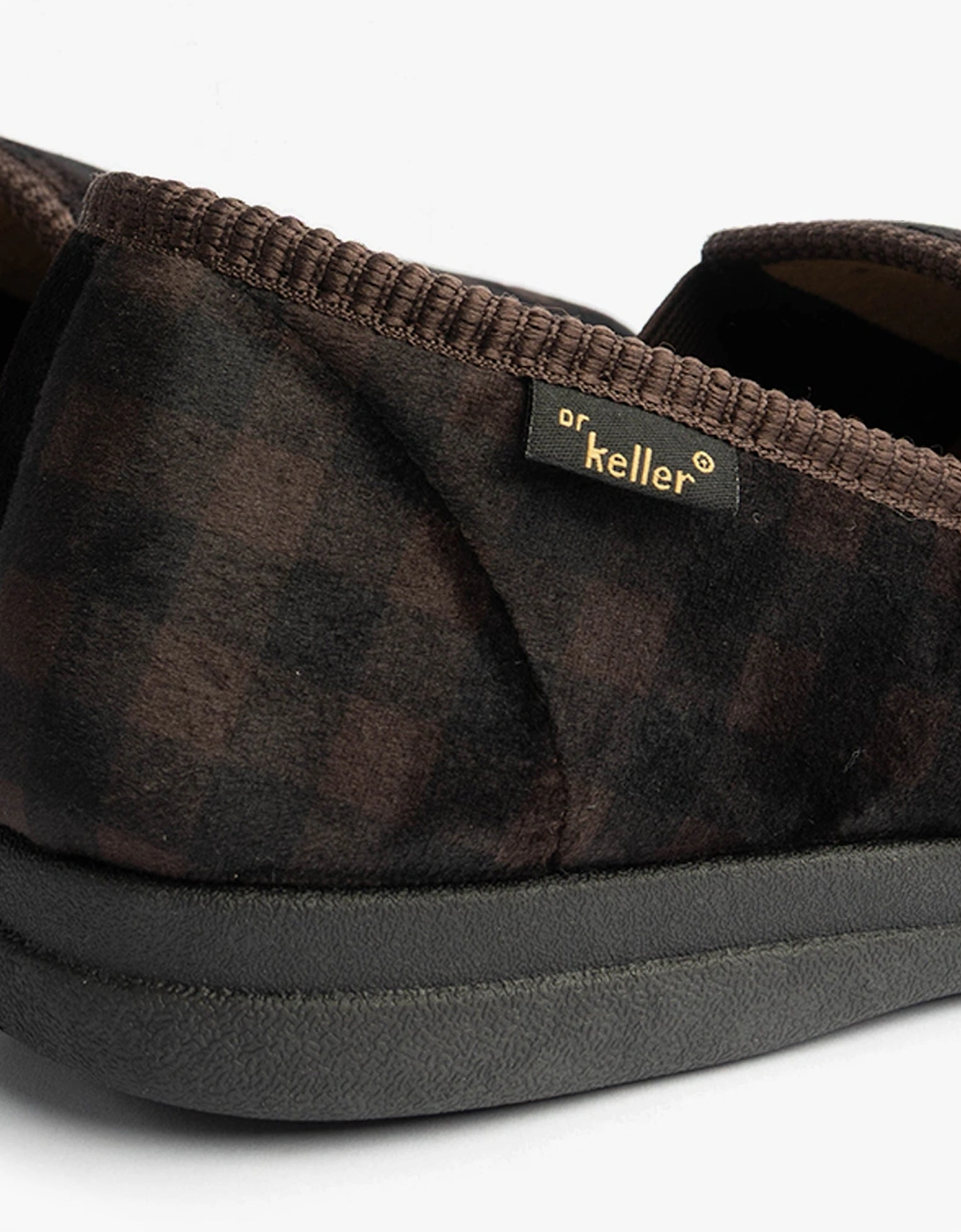 DARREN GUSS Mens Slippers Brown