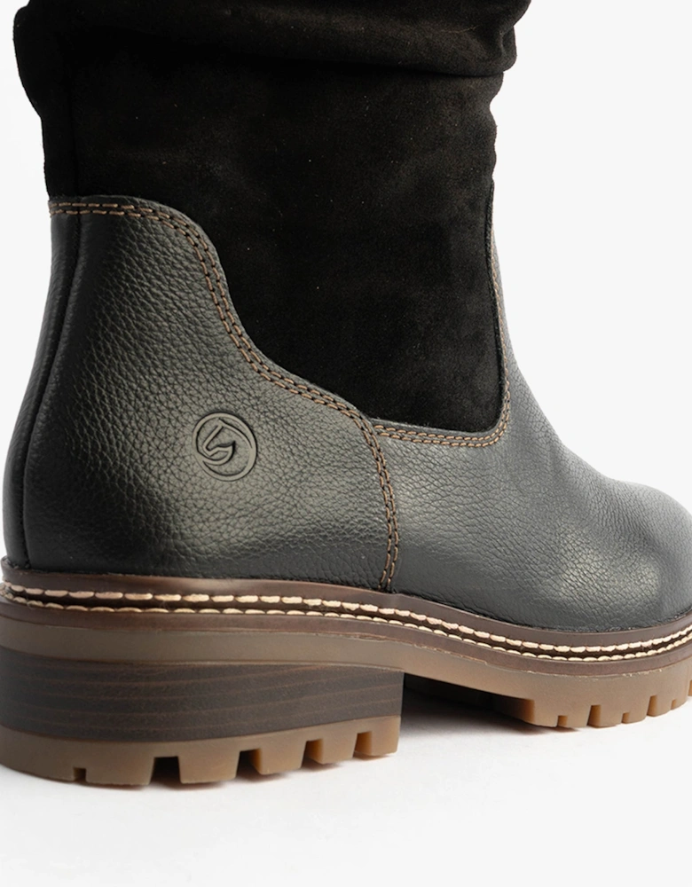 D0B80-00 Womes Side Zip Ankle Boots Black