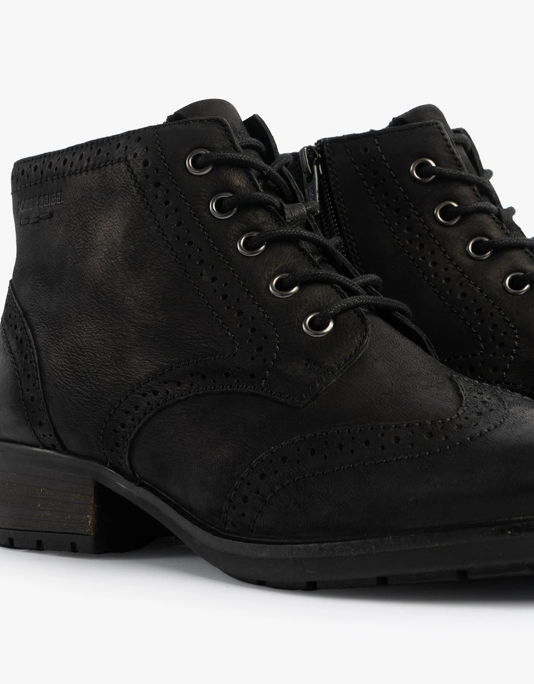 KATE 11 Womens Brogue Boots Black