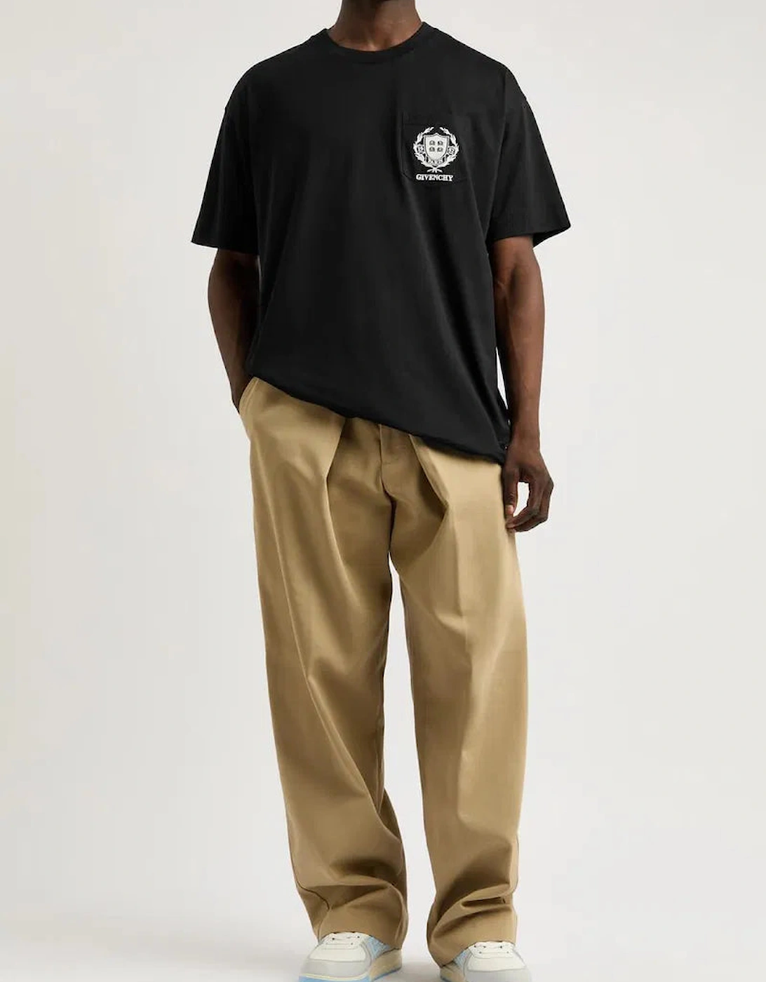 Crest Logo T-Shirt in Black