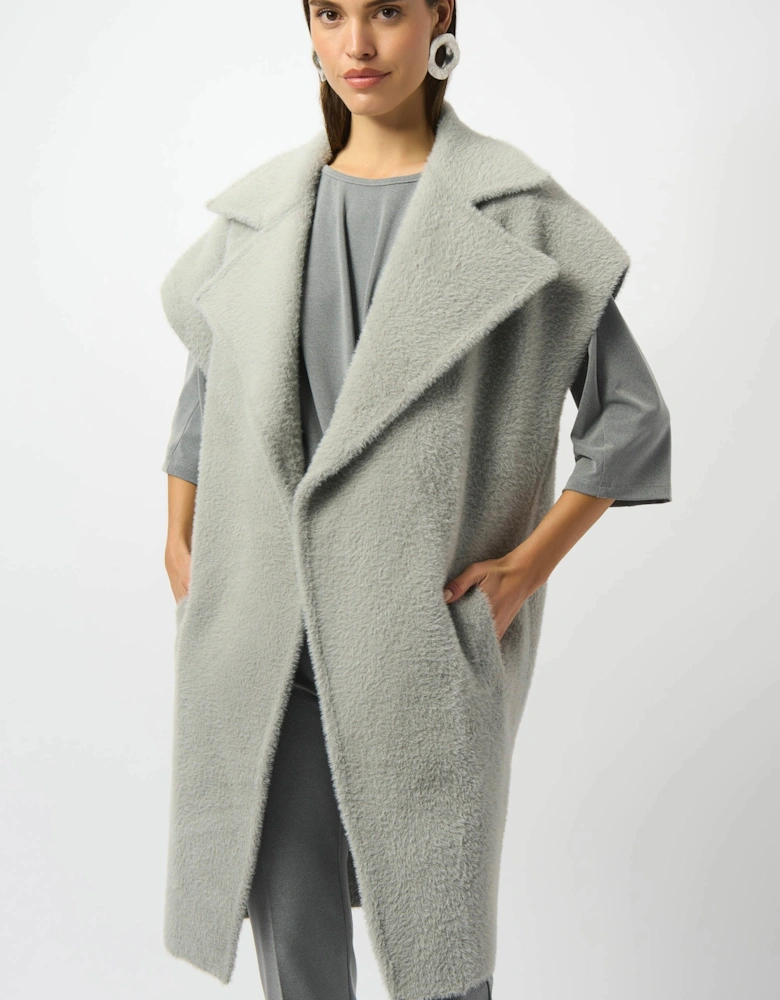 Feather yarn boxy sweater vest