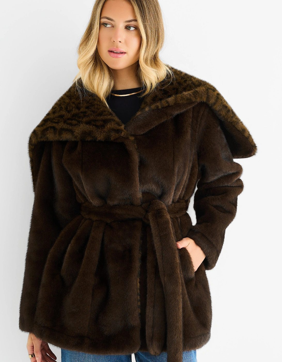 Chocolate Premium Contrast Lapel Hood Animal Faux Fur Jacket