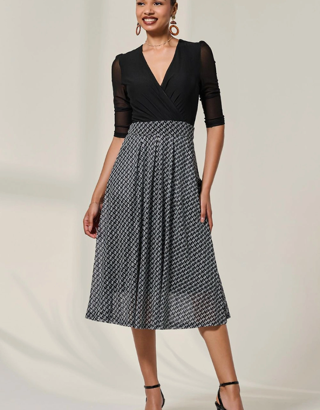 Mesh Two Tone Half Sleeve Midi Dress, 2 of 1