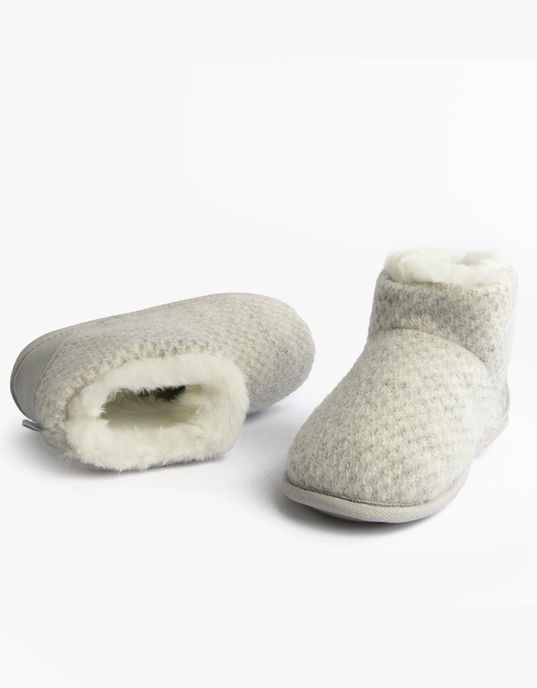 Isotoner SPARKLE KNIT Womens Boot Slippers Light Grey