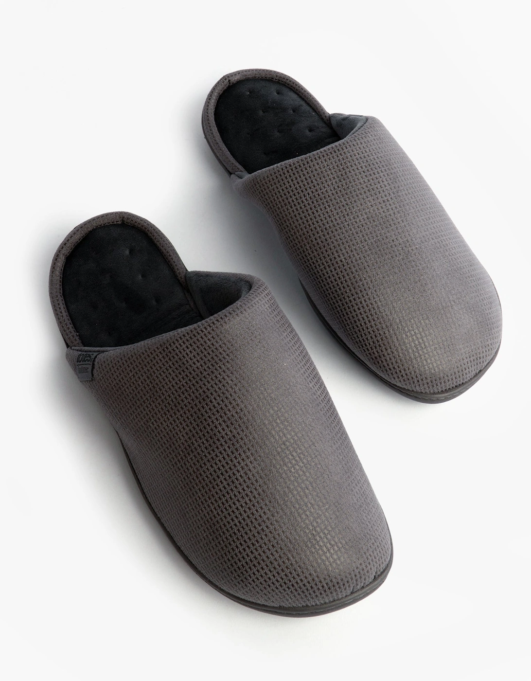 Isotoner SQUARE PATTERNED SMART MULE Mens Mule Slippers Grey
