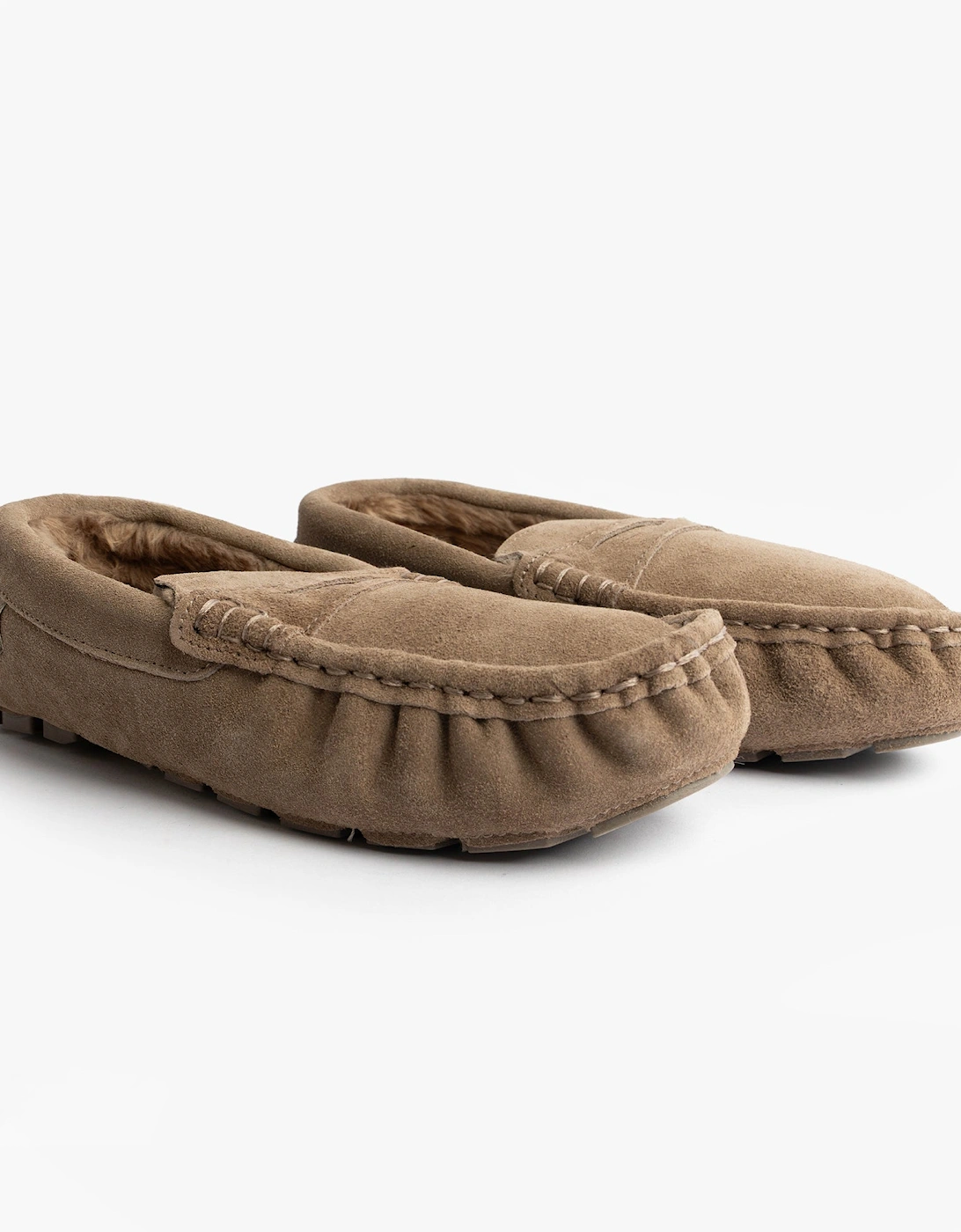 Isotoner SUEDE CLASSIC Moccasin Slippers Mens Sand