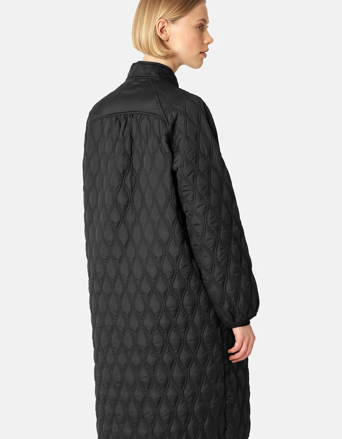Long quilt jacket in black