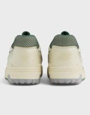 Thumbnail 4 of 5