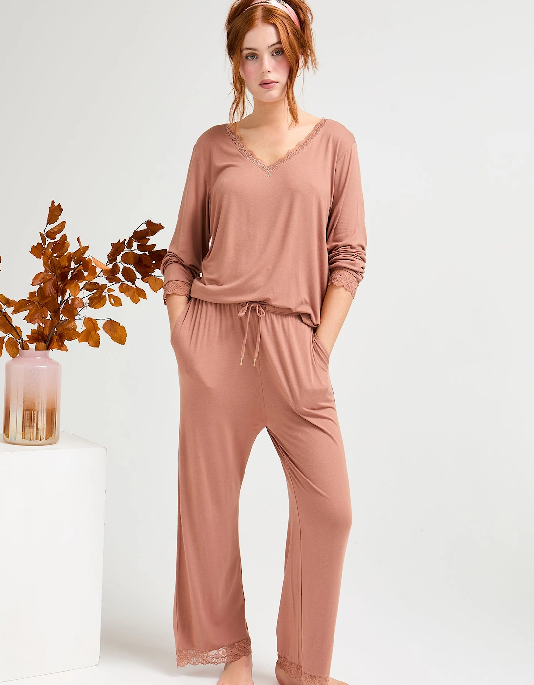 Bamboo Lace V-Neck Pyjama Set in Mocha, 4 of 3