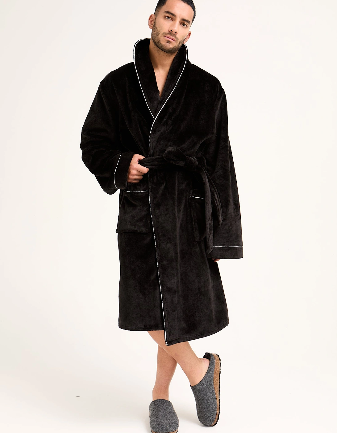 Mister You Super Plush Robe in Black, 10 of 9