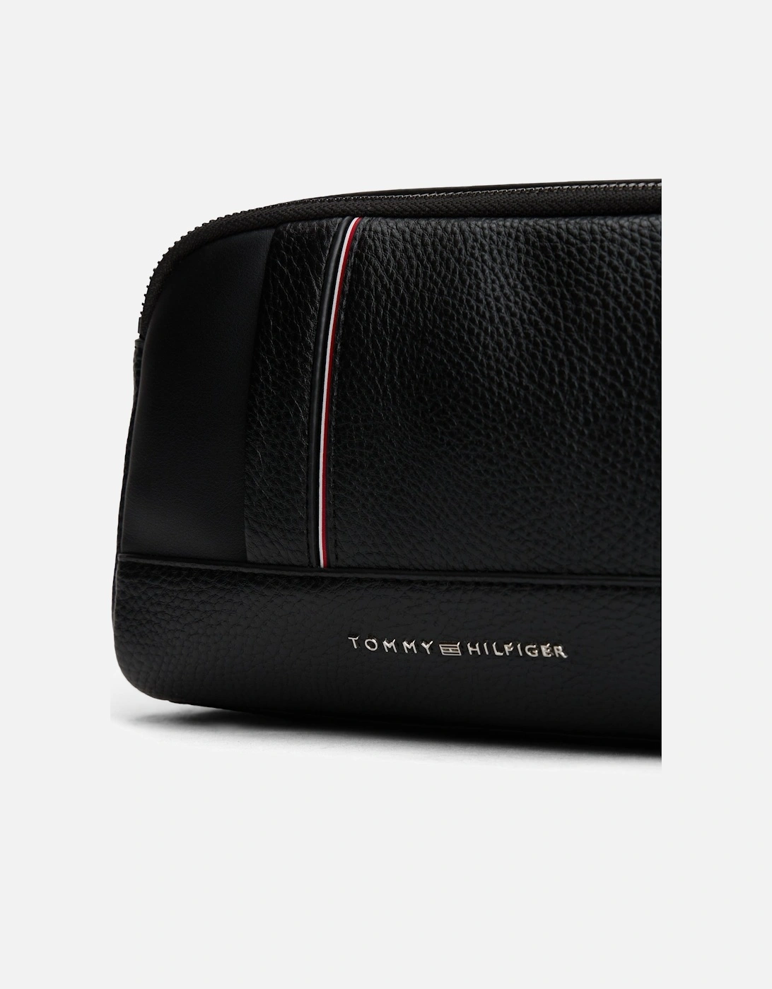 TH Central Mens Washbag - Black