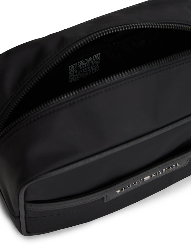 TH Repreve Mens Washbag - Black