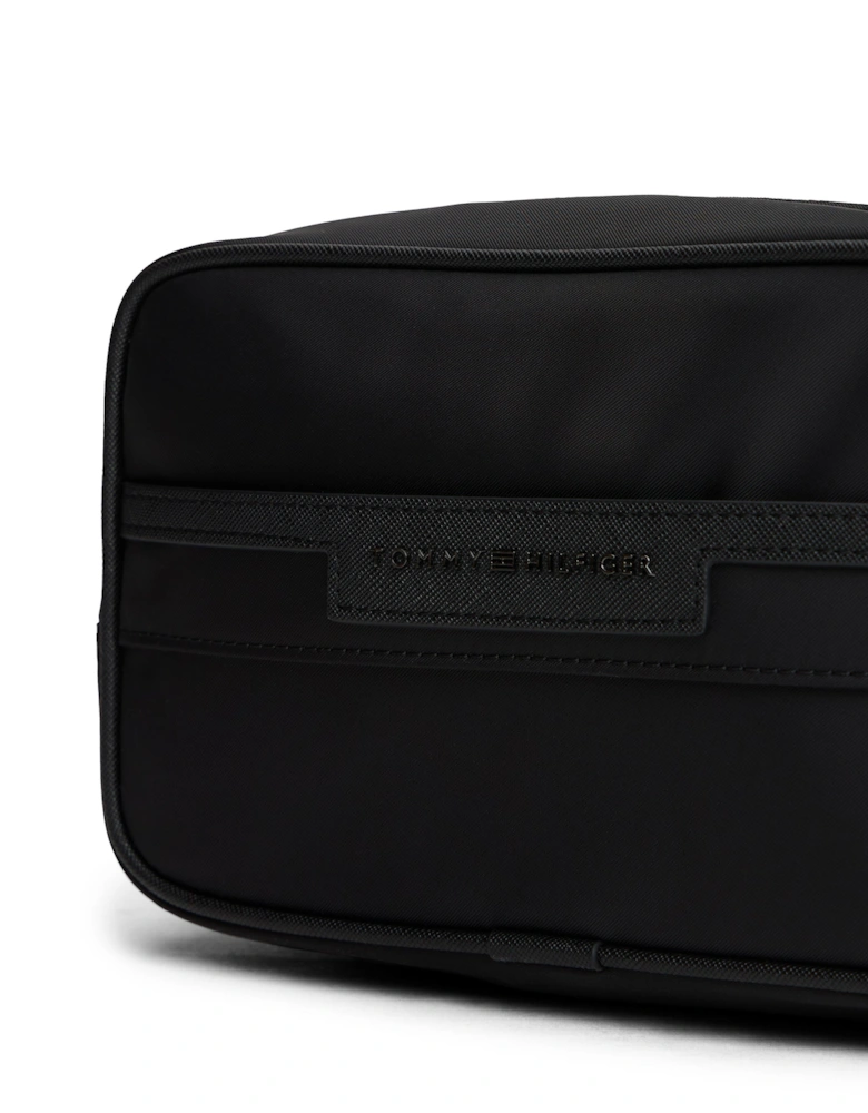 TH Repreve Mens Washbag - Black