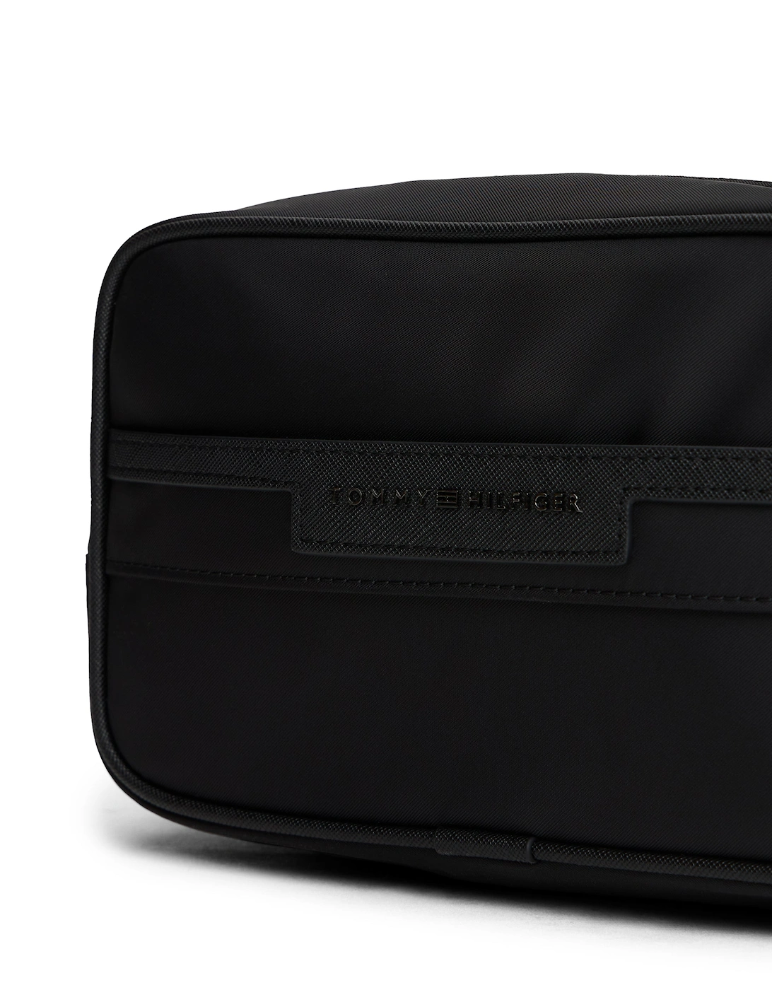 TH Repreve Mens Washbag - Black