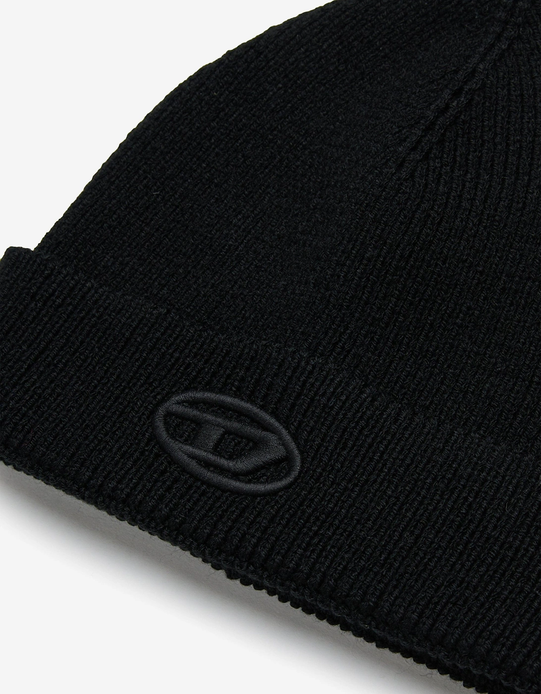 Kids Oval D Beanie Hat in Black