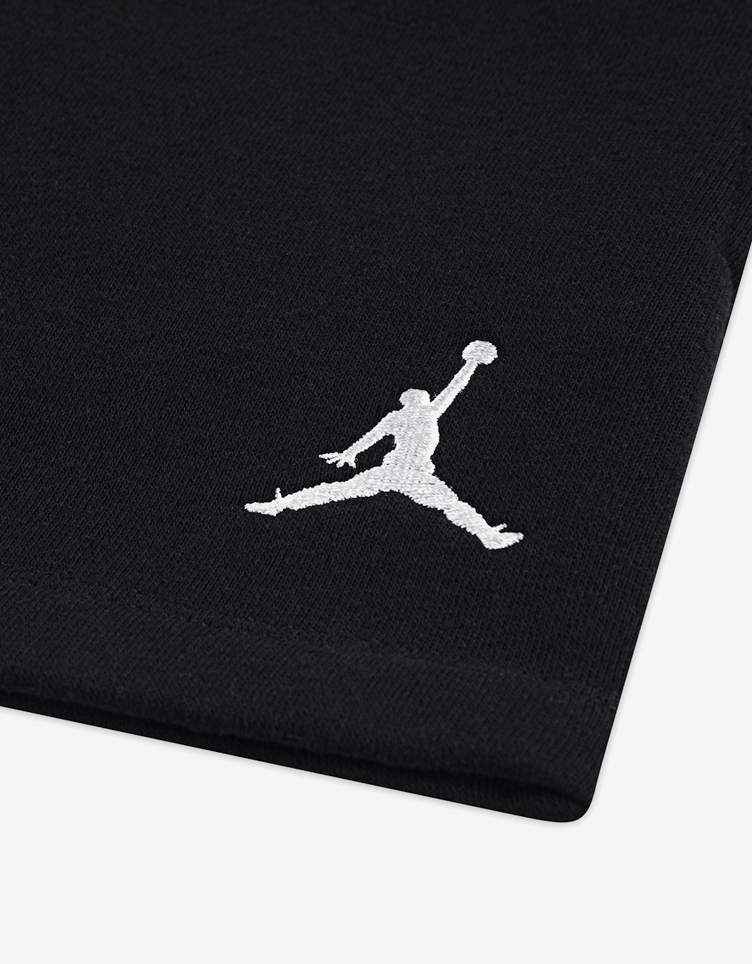 Jordan Girls Brooklyn Fleece Shorts in Black