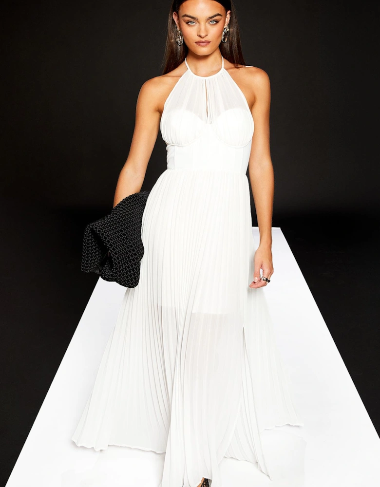 Halter Neck Pleated Chiffon Maxi Dress