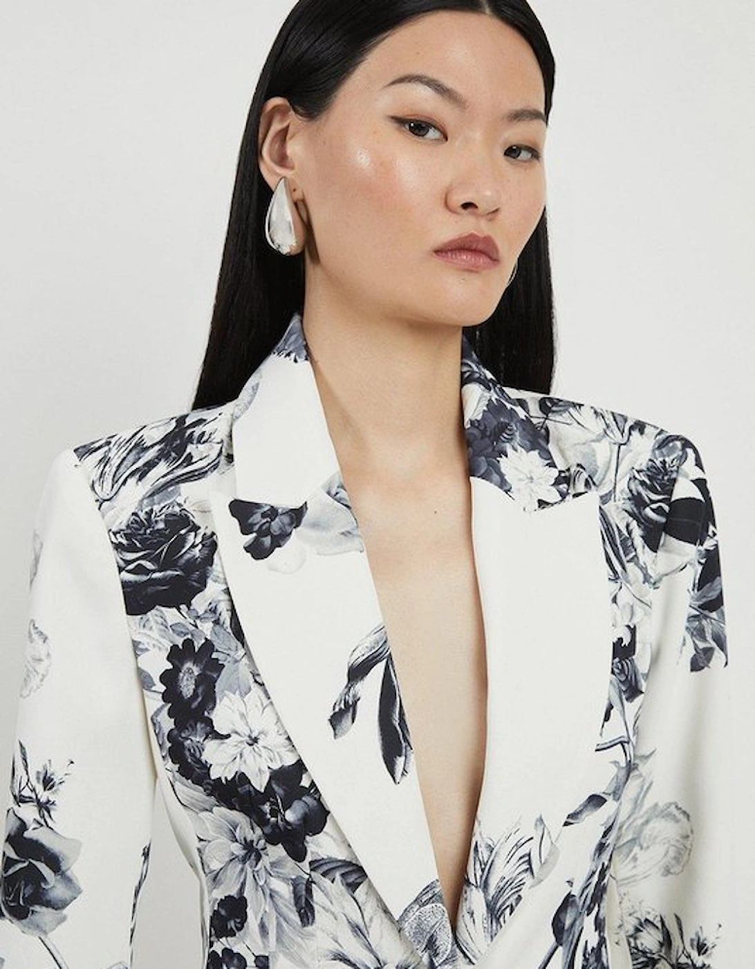 Tailored Crepe Printed Mono Floral Single Breasted Blazer