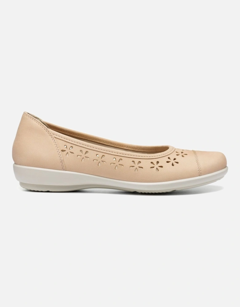 Livvy Womens Punched Detail Ballet Pumps