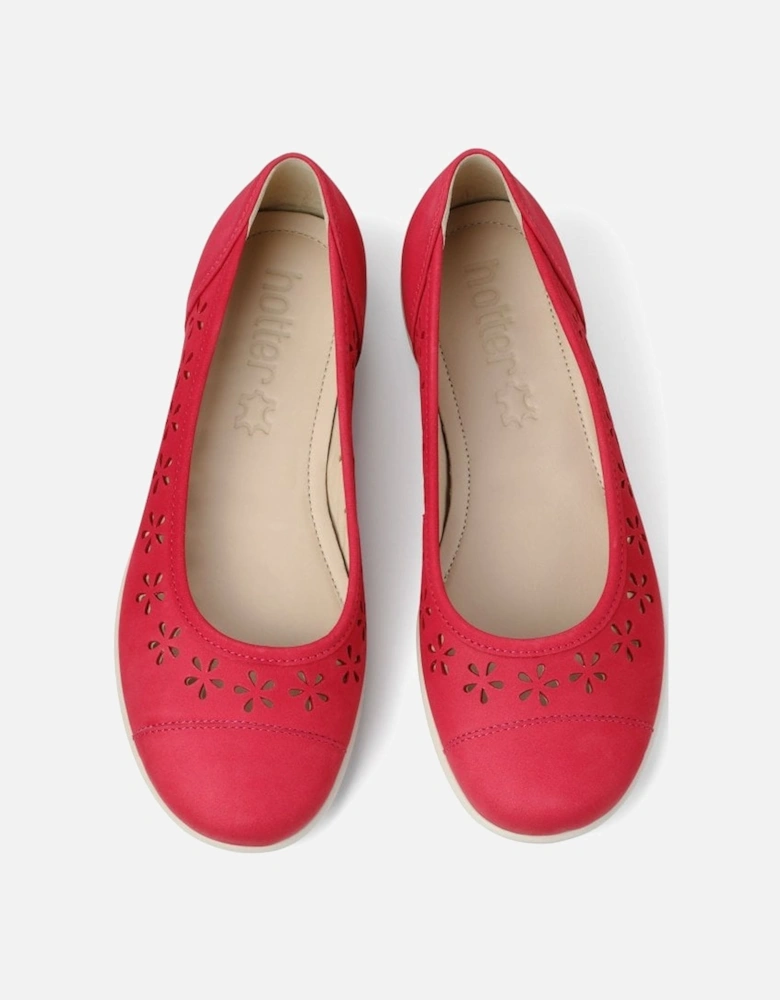 Livvy Womens Punched Detail Ballet Pumps