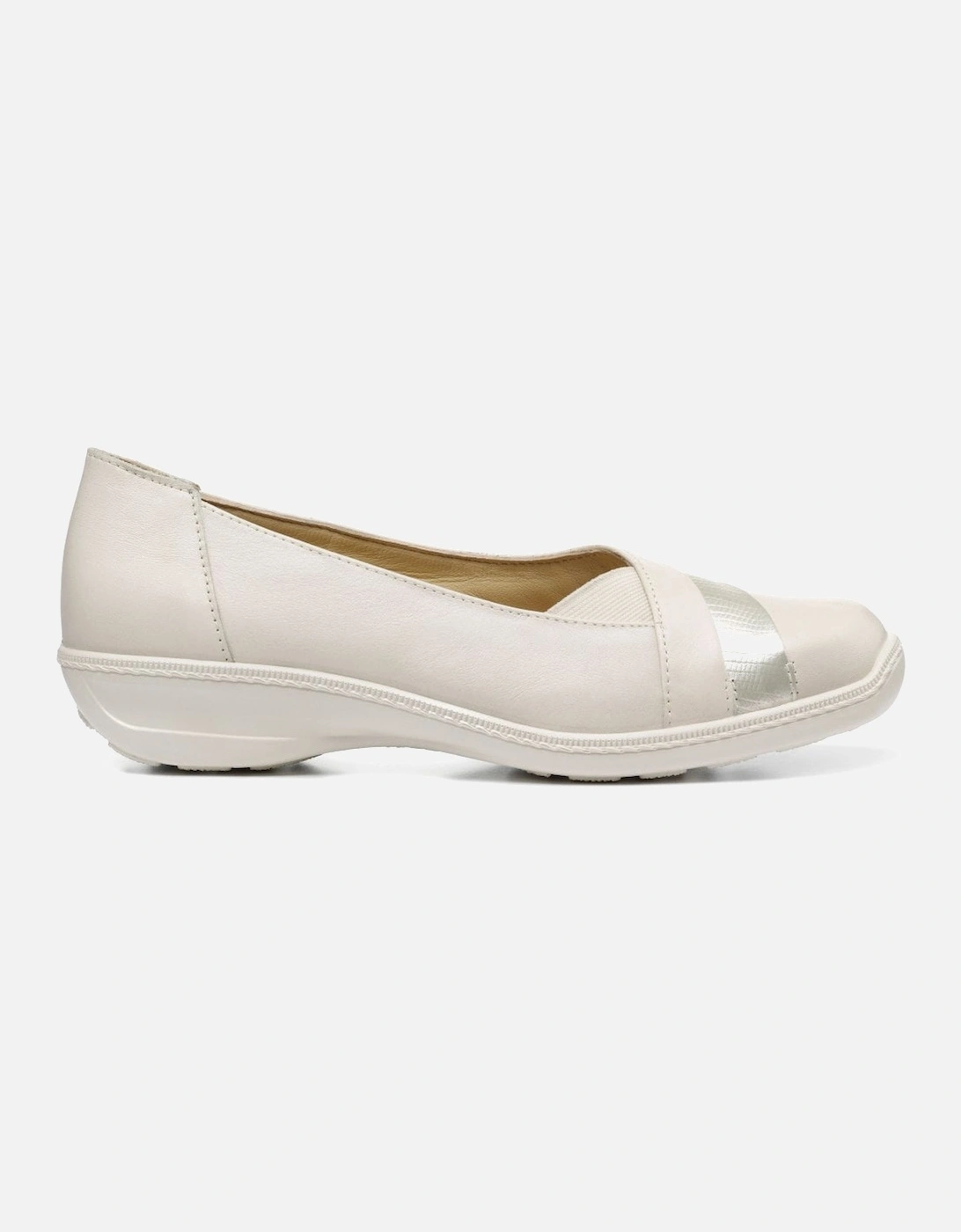 Serenity Womens Wide Fit Slip On Pumps