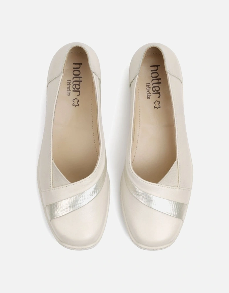 Serenity Womens Wide Fit Slip On Pumps