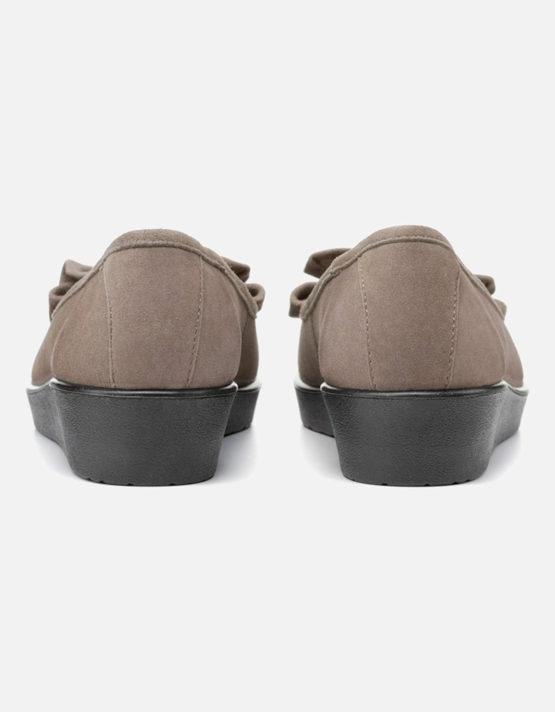 Jade Womens Low Wedge Pumps