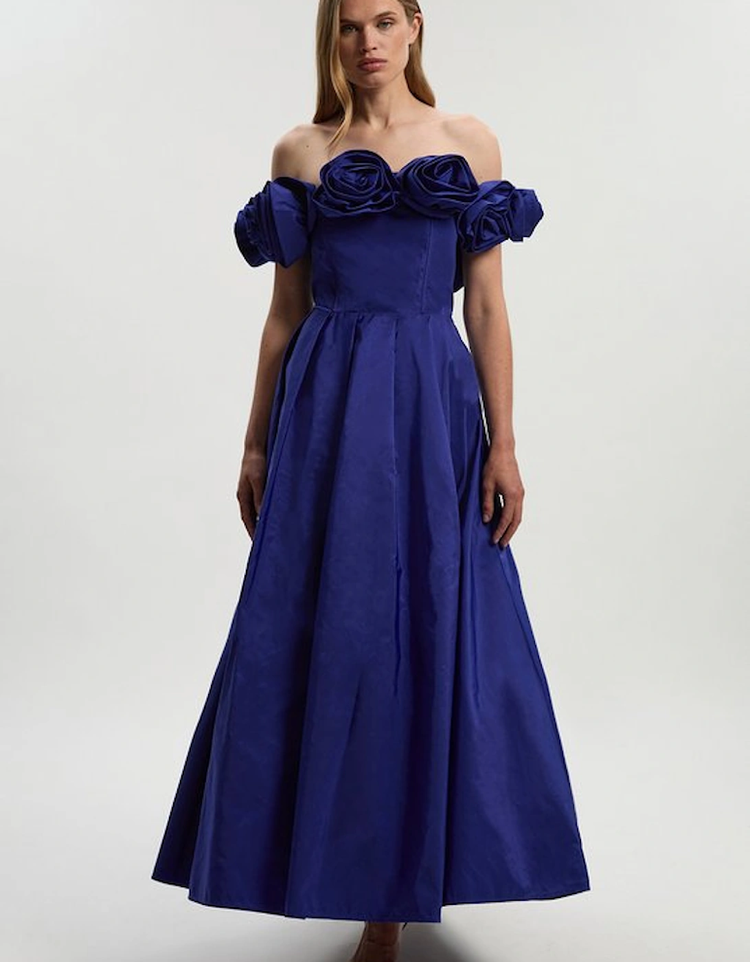 Drama Taffeta Rosette Woven Maxi Prom Dress
