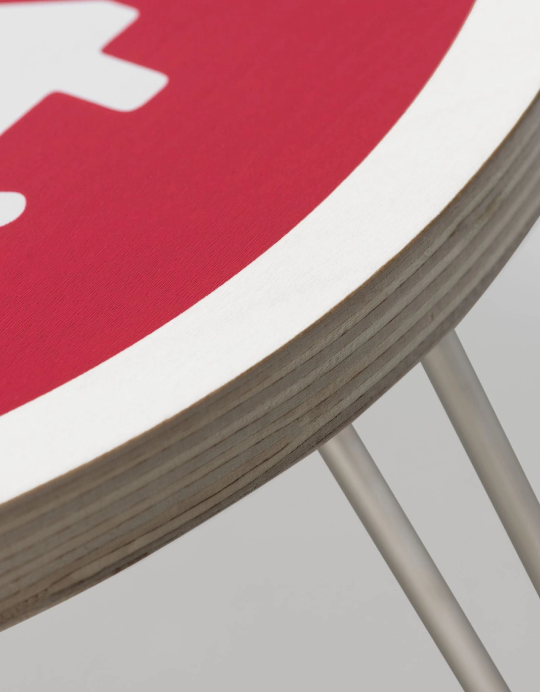 Heart Folding Table – Scarlet / White