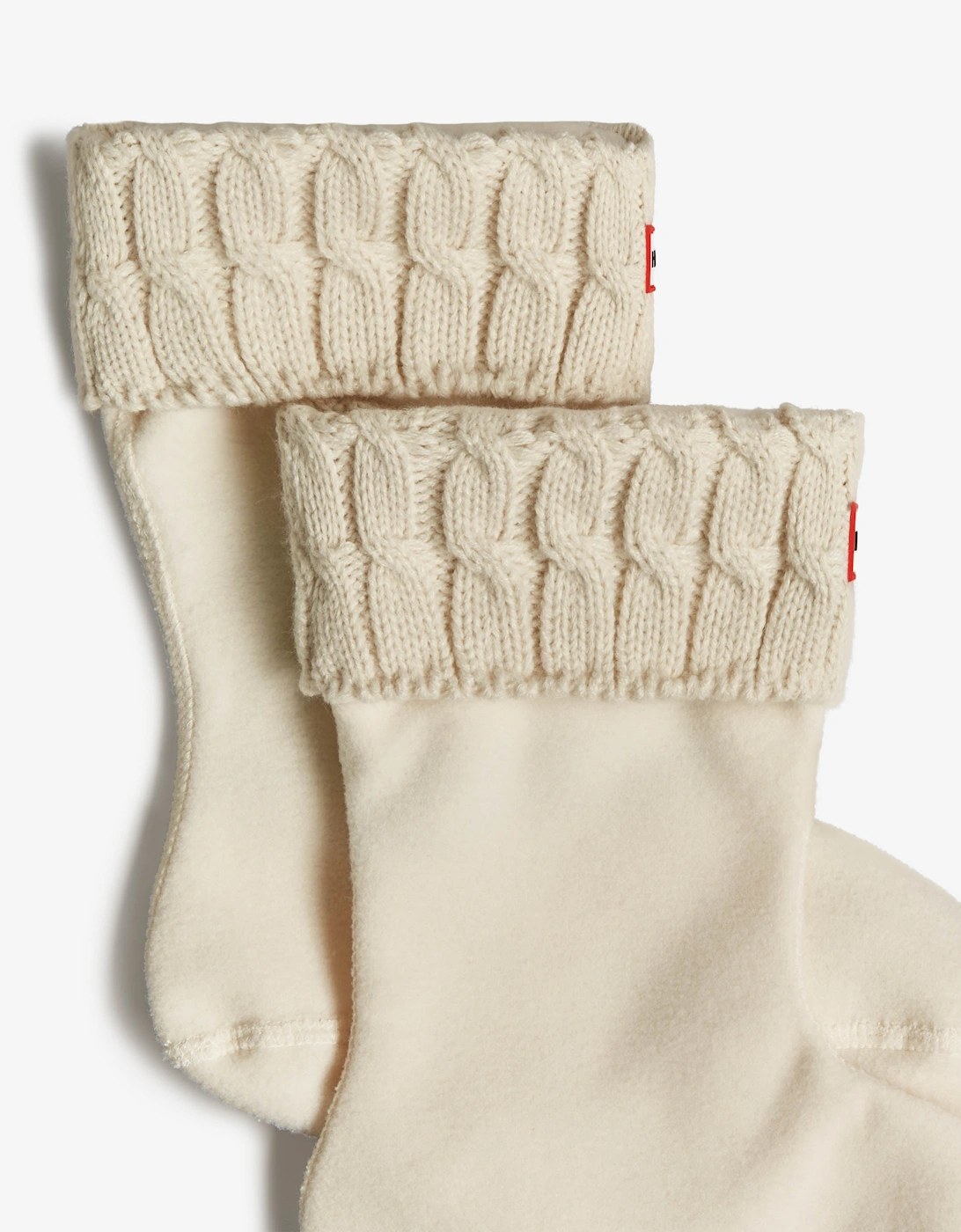 6 Stitch Cable Short Boot Sock - White