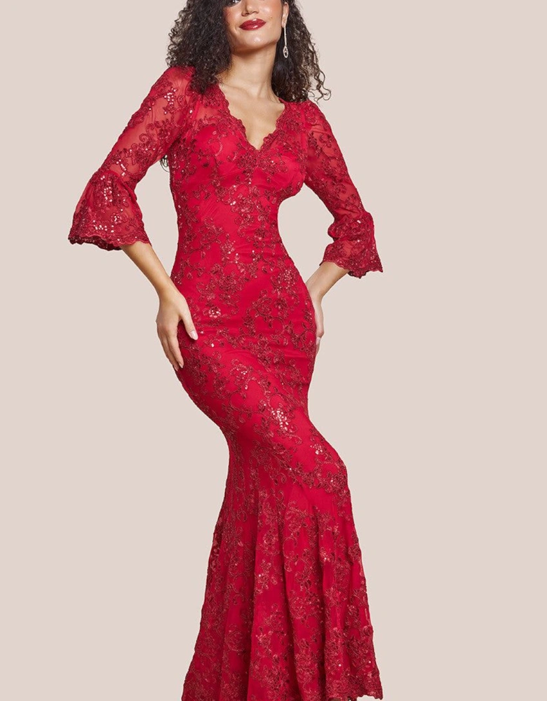 Scalloped Lace Maxi Dress