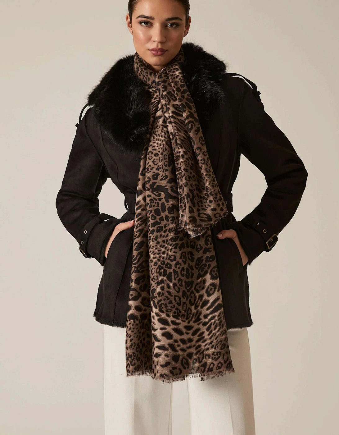 James Lakeland Women's Leopard Print Brown Scarf