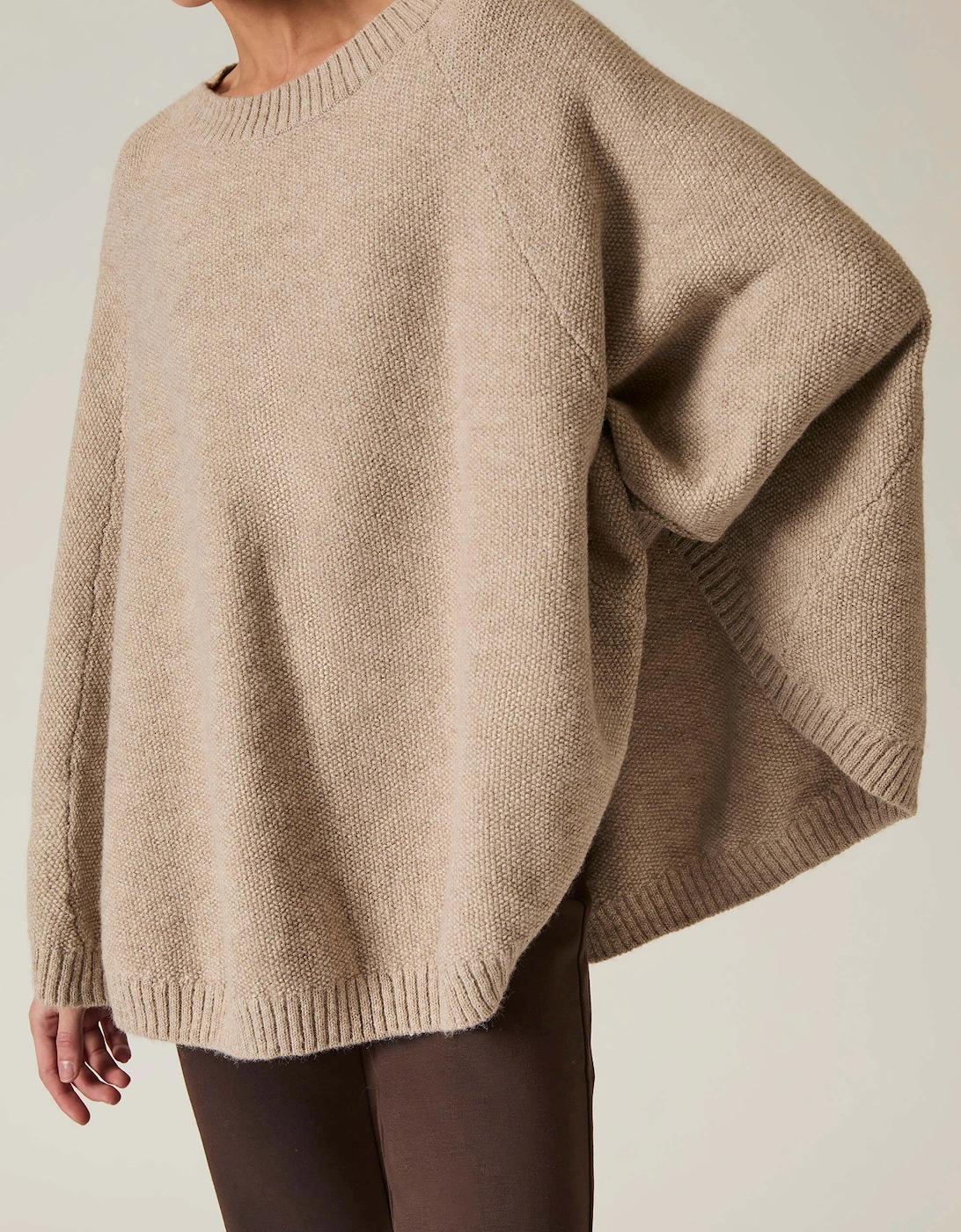 Beige One Size Pullover