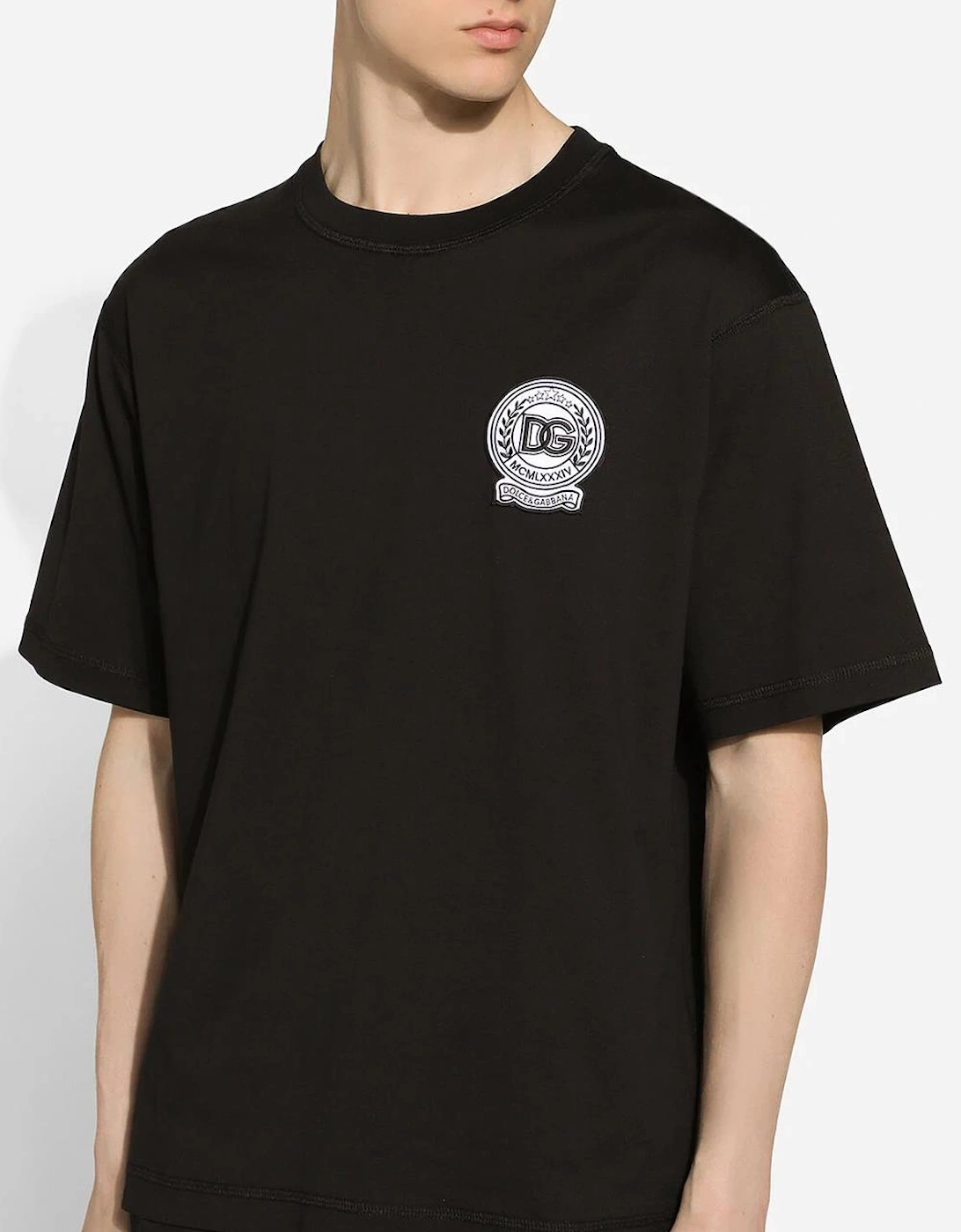 Roman Numerals Crest Embroidered Logo T-Shirt in Black