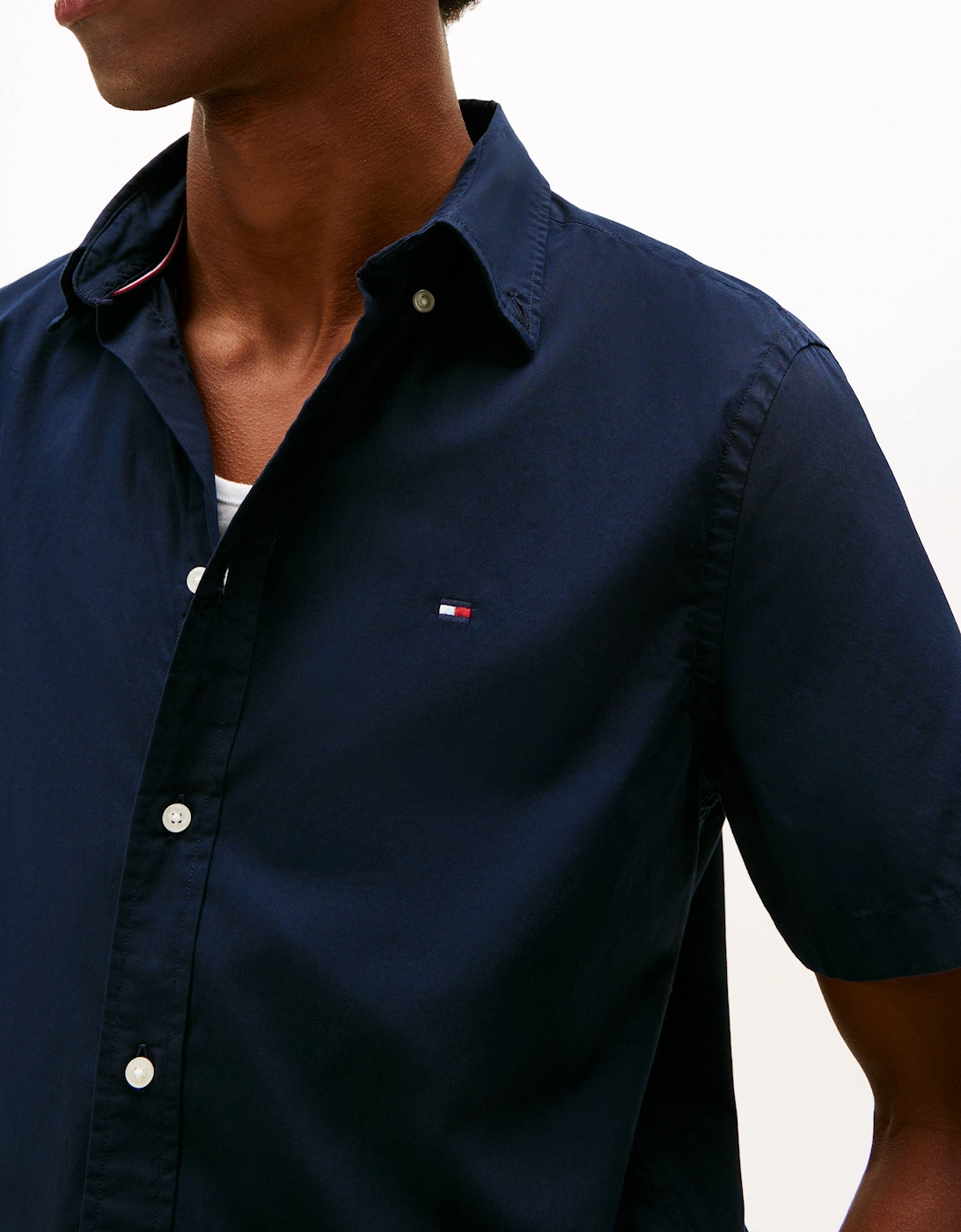 Core Flex Poplin Solid Mens Short Sleeve Shirt - Navy Blue