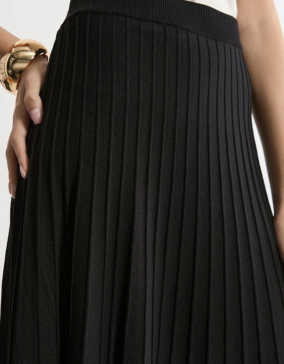 High Waisted Textured Knit Full Maxi Skirt