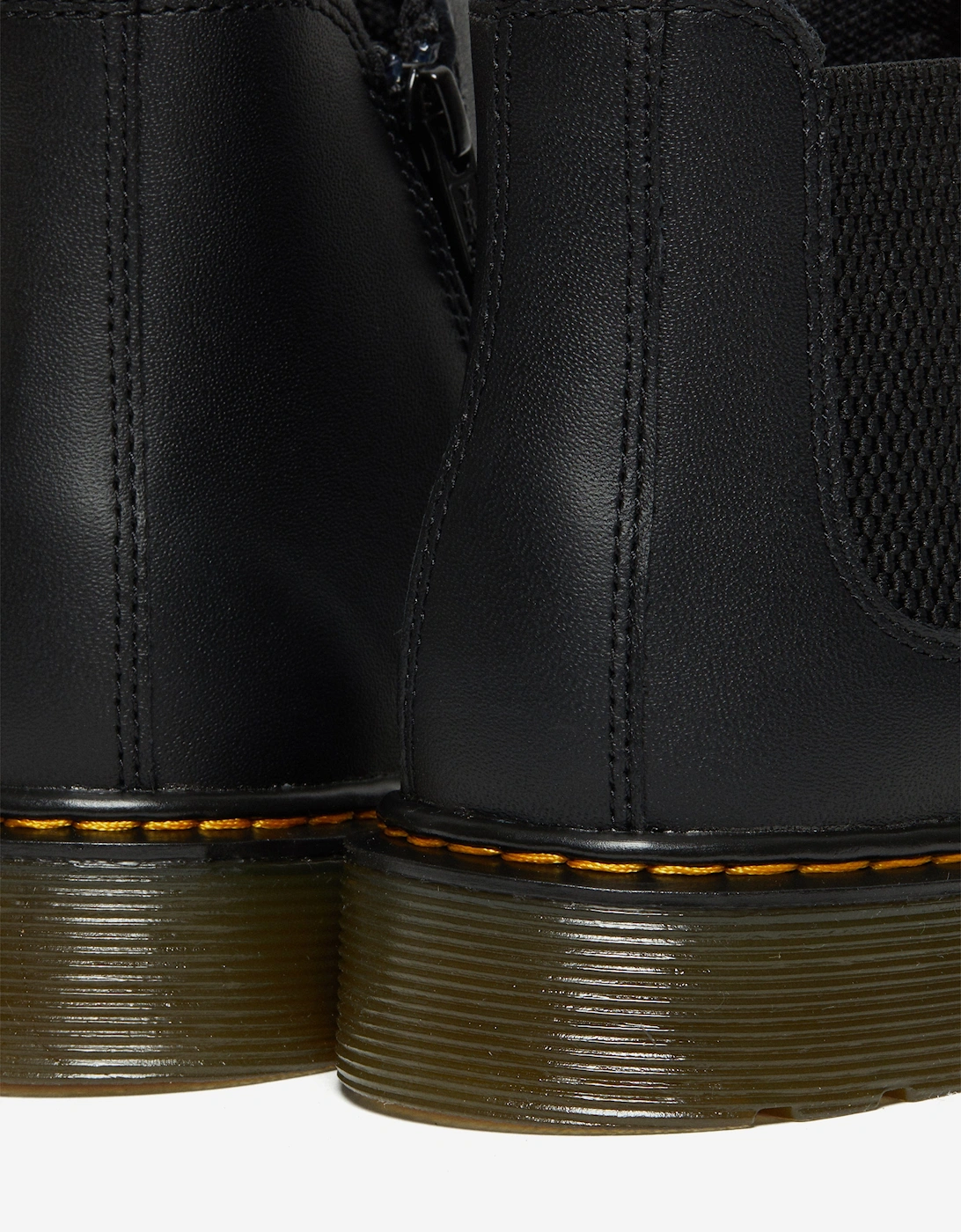 Kids 2976 Softy T Leather Chelsea Boots in Black