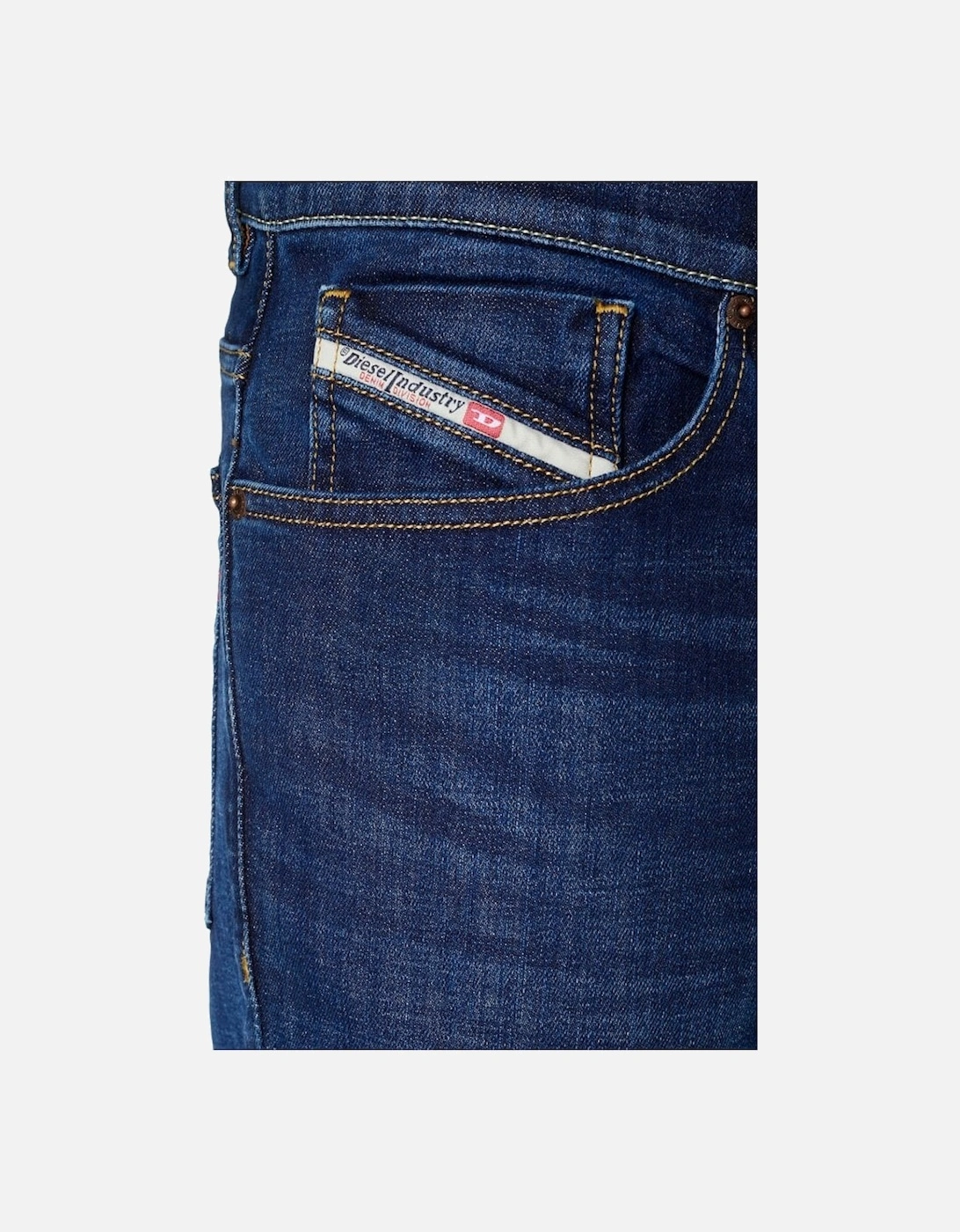 D-fining Regular Fit Mid Waist Tapered Leg 09b90