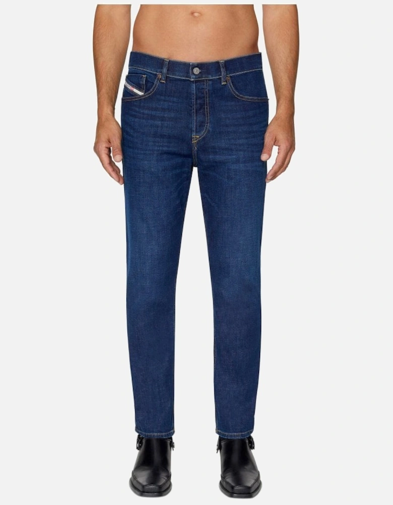 D-fining Regular Fit Mid Waist Tapered Leg 09b90