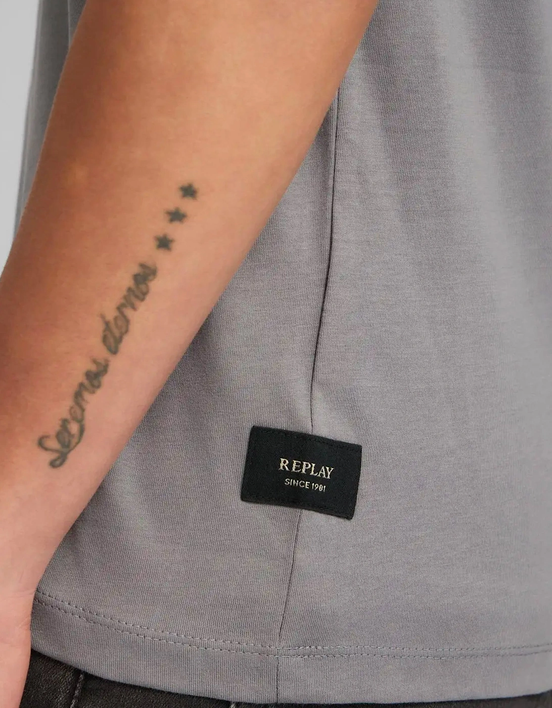 R T Shirt Tonal Logo GREY