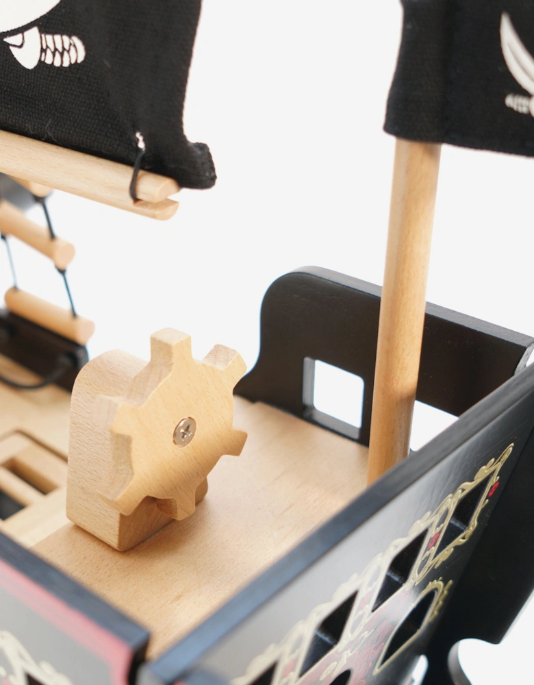 Barbarossa Pirate Ship & Characters (50 x 19 x 48cm)