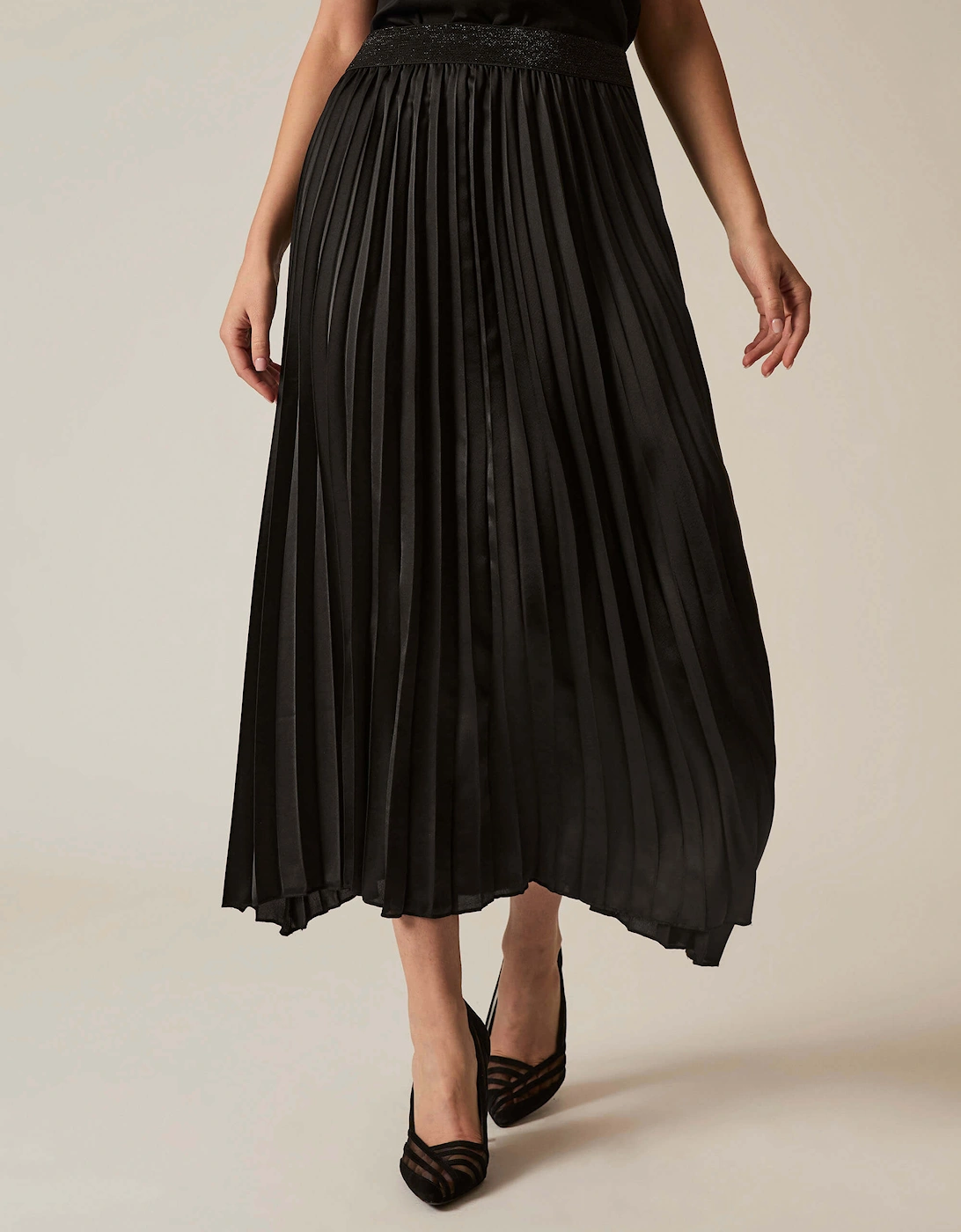 Black Pleated Maxi Skirt
