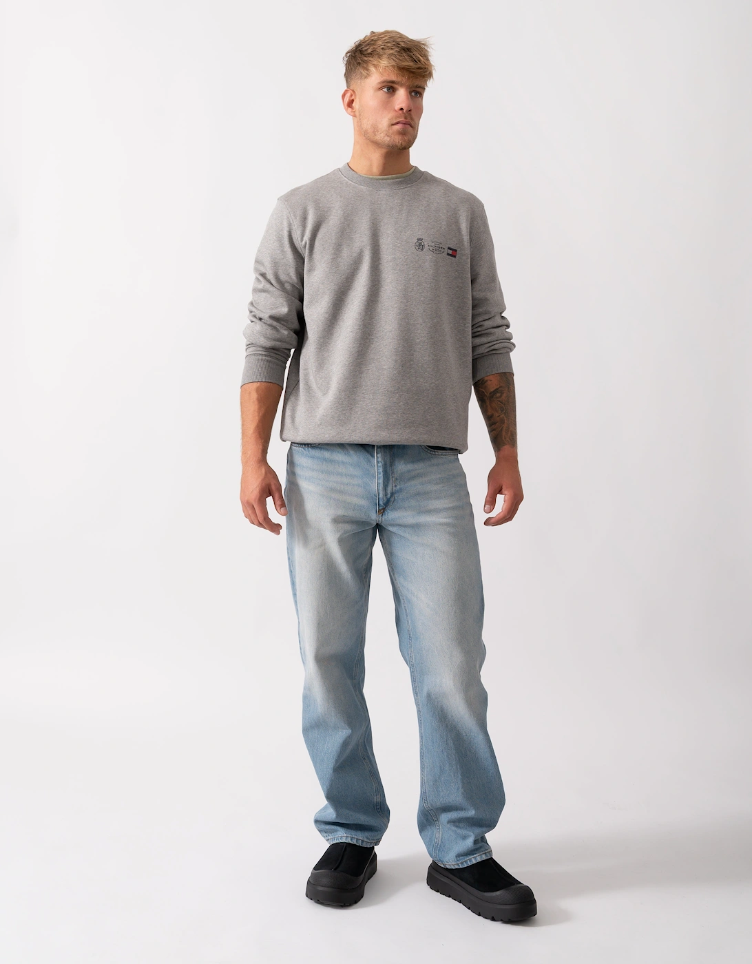 Small Crest Outline Mens Crew Sweatshirt - Medium Grey Heather