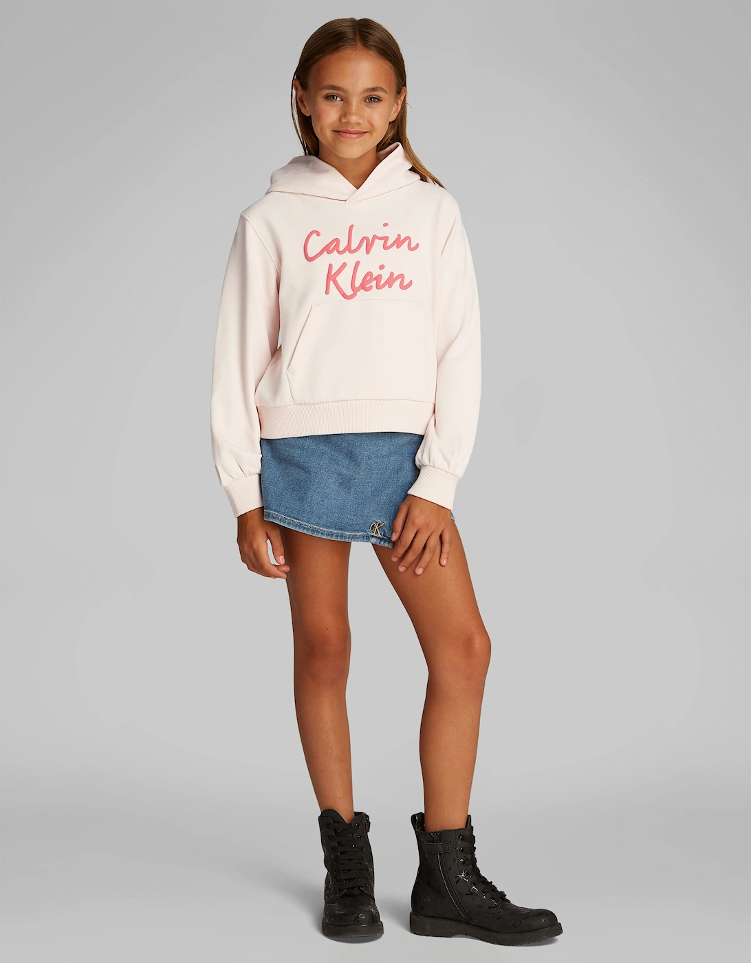 Girls Script Logo Hoodie in Pink