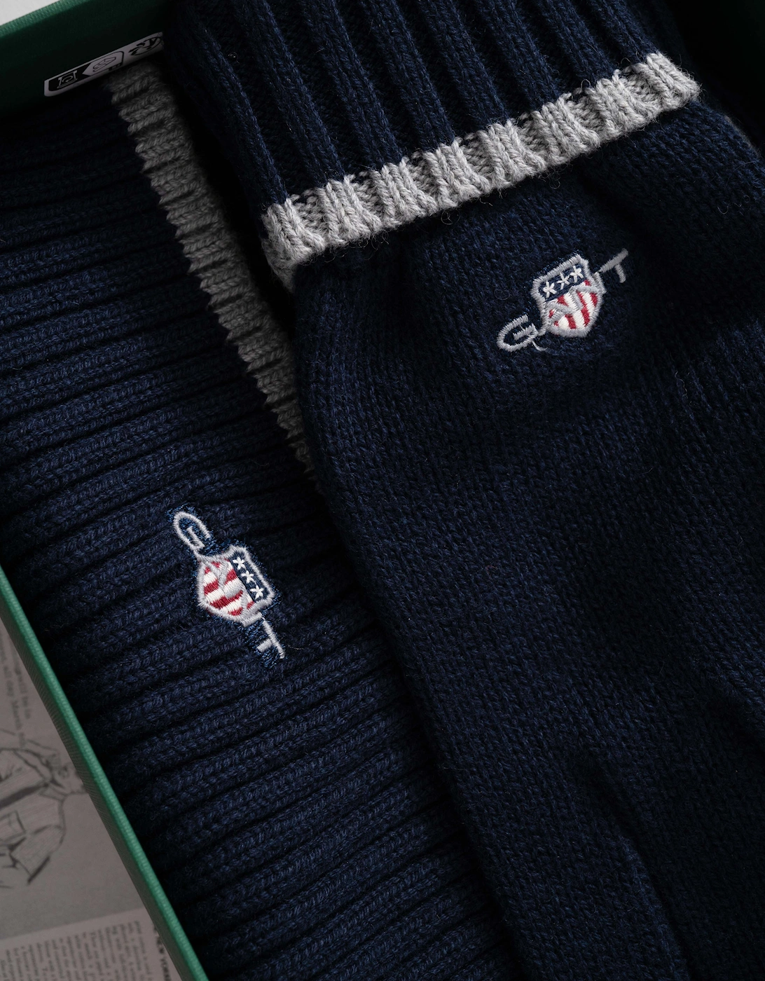 Essential Beanie & Gloves Set - 410 Marine