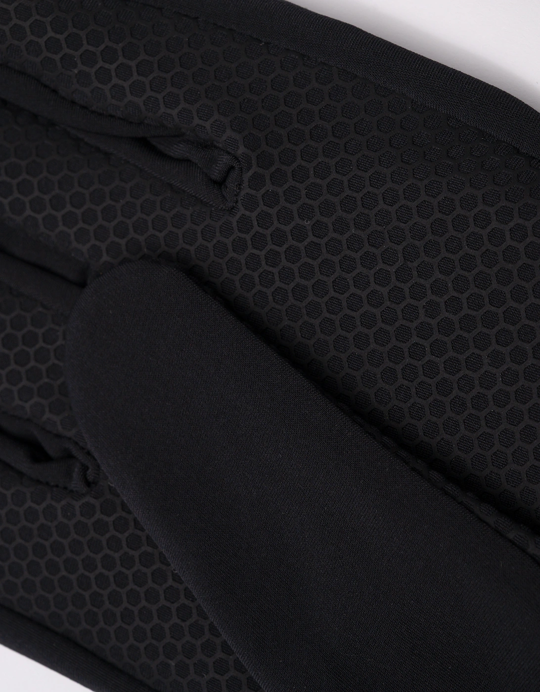 BOSS Green Mens Running Gloves 50548925 - Black 001